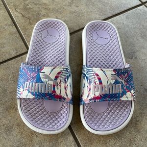 Puma Tropical Slides. Size 6
